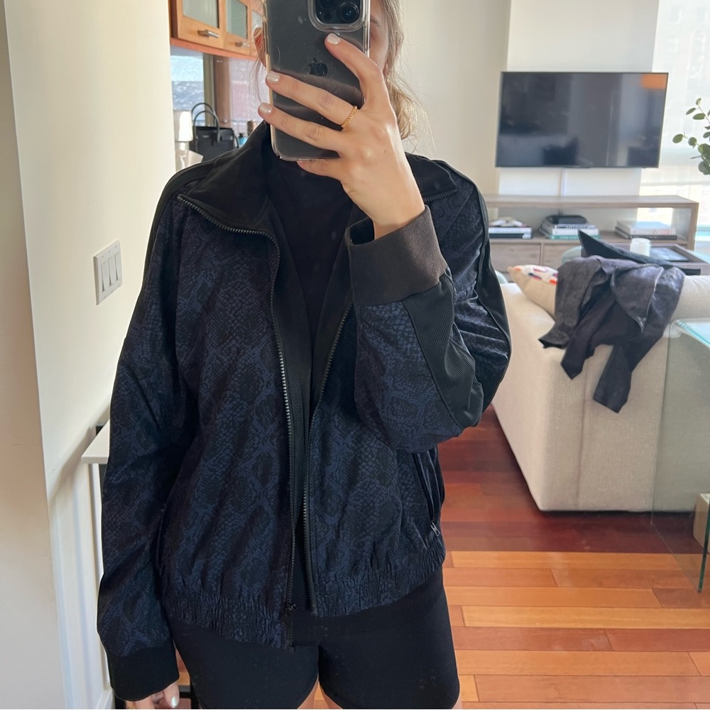Athleta navy blue snakeskin bomber jacket